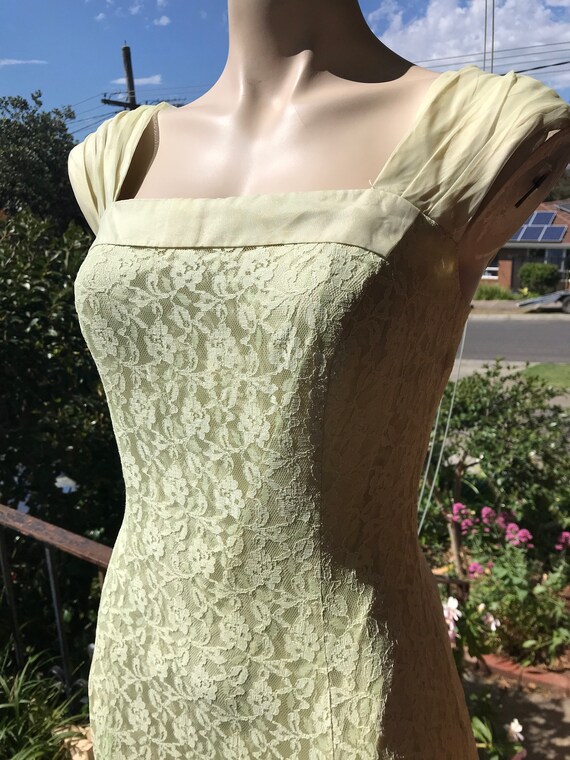 Misty morning 1930s 1940s chartreuse green dress /