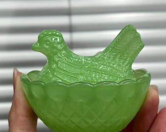 Jade Glass Hen on Nest Dish | Vintage Style Salt Keeper, Trinket Holder