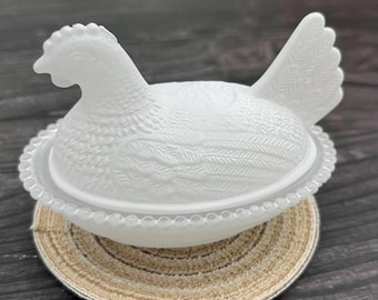 Frosted Glass Hen on Nest Candy Dish, Vintage White Trinket Holder, Farmhouse Decor