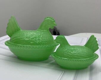 Jade Glass Hen on Nest Set, 2-Piece Chicken Covered Dish, Farmhouse Decor Organizer