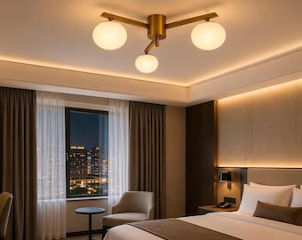 Lámpara de techo de latón de 3 luces con globos de vidrio esmerilado, iluminación minimalista de montaje empotrado.