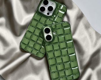 Custodia per iPhone a forma di cubo convesso con motivo a quadri verdi intrecciati – Protezione in plastica testurizzata