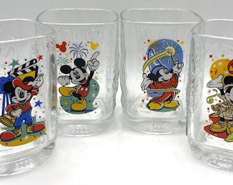 Juego de vasos vintage McDonald's Mickey Mouse Disney World Parks Millenium 4 del año 2000