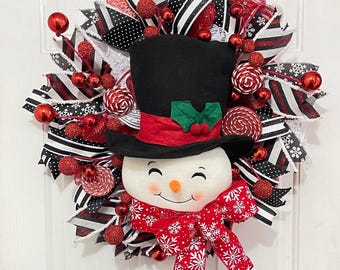 Christmas Snowman Wreath for Front Door, Whimsical Snowman Door Hanger, Festive Snowman Face Decor, Frosty Top Hat Christmas Decorations