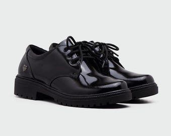Chaussures richelieu en cuir noir brillant pour femme, chaussures plates classiques à lacets faites main