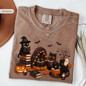Black Cat Halloween Reading Shirt, Spooky Book Lover Cat Tee, Witchy Reader Gift For Her, Cat Mom Shirt, Librarian Bookish Gift afbeelding 8