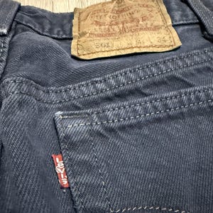 Vintage 1995 Levi’s 501 Dark Stonewash Jeans – Made in USA, Navy Cotton W28 L34