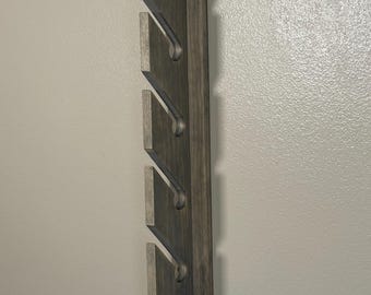 WallMounted Hat Rack for Baseball Caps.
