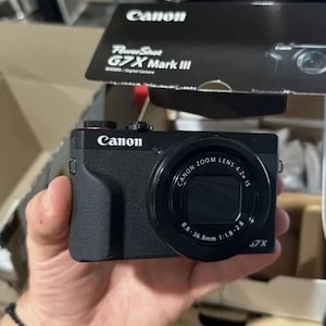 Canon PowerShot G7X Mark III – Black compact digital camera