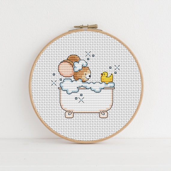 Furry Tales - Bath Time Mouse / PDF Cross Stitch Pattern / Lucie Heaton