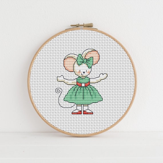 Furry Tales Flossie Mouse / PDF Cross Stitch Pattern / Lucie Heaton