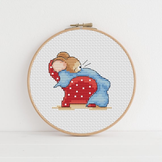 Furry Tales - Sleepy Mouse / PDF Cross Stitch Pattern / Lucie Heaton