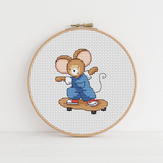 Furry Tales Skateboard Mouse / PDF Cross Stitch Pattern / Lucie Heaton