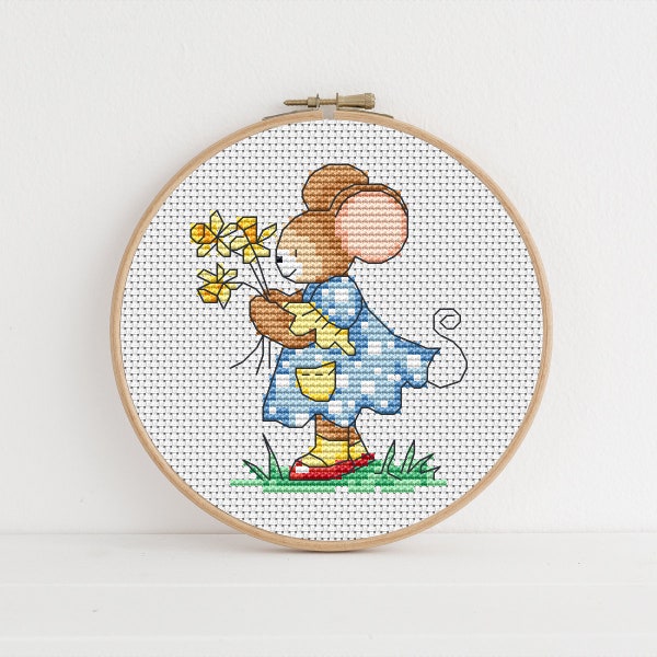 Furry Tales Daffodil Mouse / PDF Cross Stitch Pattern / Lucie Heaton