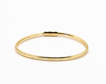 Pulsera de oro macizo de 18k - Joyería italiana hecha a mano - Brazalete texturizado de oro amarillo 750 - Pulsera de lujo que marca la diferencia - Pieza de inversión