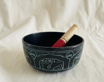 19cm Buddha Tibetan Singing Bowl for Meditation | Yoga, Reiki & Chakra Balancing | Handcrafted Sound Bowl with Wooden Mallet