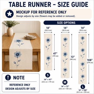 Peut inclure: Un guide des tailles de chemin de table pr&eacute;sentant un mod&egrave;le beige &agrave; motifs floraux bleus. Il affiche trois options de dimensions : 35,5 par 119 cm, 35,5 par 183 cm et 35,5 par 274 cm. Le texte indique TABLE RUNNER - SIZE GUIDE et NOTE.