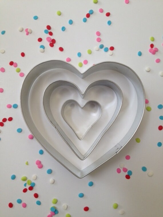 Metal Heart Cookie Cutter Assorted Sizes Set of 3 Wedding Favors
