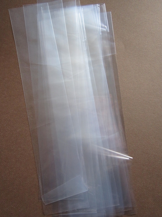 Pretzel Bags with Twist Ties ~ Clear Bags ~ Candy Bags ~ Set of 50