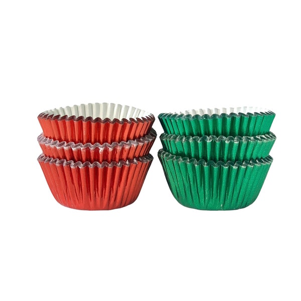 Christmas Candy Cups ~ Mini Cupcakes ~ Mini Baking Cups ~ Foil Cups ~ 100 cups