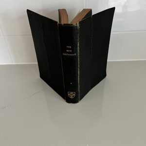 The New Testament 1941 Bible Religious Decor Collectible Bible