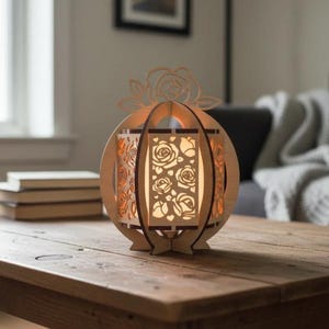 Lanterna a rose a strati SVG, file di taglio floreale per legno, modello di luce notturna romantica