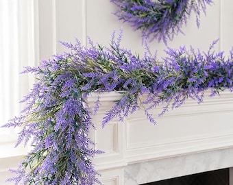 Guirlanda artificial de lavanda, resistente aos raios UV, com flores roxas, ideal para decoração de varandas e ambientes internos e externos.