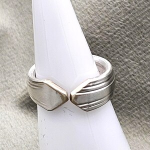 Art Deco hexagon intersectional ring (Jewel pattern 1938) (Size 5)