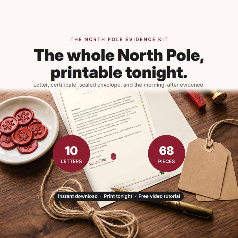 Puede incluir: Un kit de evidencias del Polo Norte con carta, certificado, sobre y piezas de evidencia imprimibles. El set incluye 10 cartas y 68 piezas en total. Texto: The North Pole Evidence Kit, The whole North Pole, printable tonight.