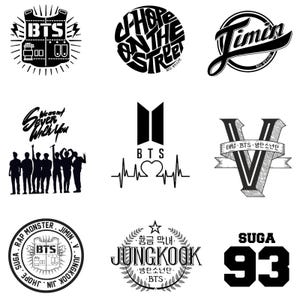 Op de afbeelding: Een verzameling van negen zwart-witte BTS-thema-afbeeldingen. Ontwerpen omvatten het BTS-logo, individuele namen van leden zoals Jimin en Jungkook, en zinnen als "J-Hope on the Street" en "We are Seven With You."