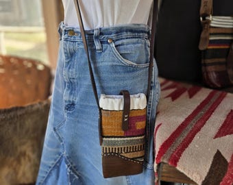 Bolso bandolera de lana vintage – Correa de aparejos de caballo reutilizada, bolso estilo boho