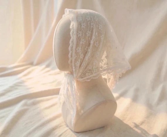 Foulard de Tête en Dentelle Blanche Style Cottagecore, Bandana Cheveux Floral à Nouer, Accessoire Coquette Aesthetic, Voile Rétro Romantique