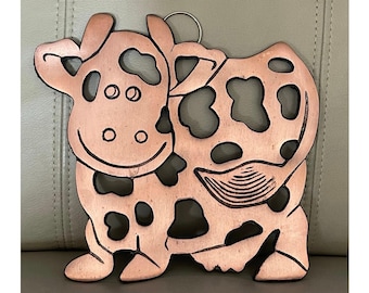 Salvamanteles de hierro fundido revestido de cobre con forma de vaca, estilo vintage de 1999 de ODI – Decoración rústica de pared para casa de campo