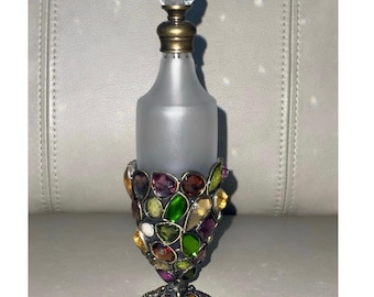 Grande bouteille de parfum vintage en verre dépoli avec bijoux - Décoration laiton antique