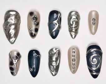 10% Eröffnungsrabatt! Silver Chrome Blooming Gel Press On Nails | Aura Almond Nails | Handmade Nails