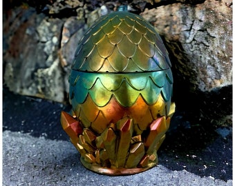 Dragon Scale and Crystal Trinket Box - Color-Changing Chameleon Mica - Mystical Decor