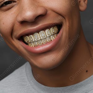 Juego de parrillas dentales de 8 dientes con incrustaciones de diamantes, parrillas dentales de 8 dientes chapadas en oro de 18 quilates, joyería moderna para raperos hip hop, brillo para festivales, brackets de imitación de diamantes