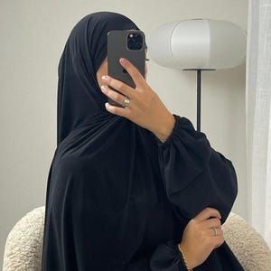 Premium Jersey Hijab | Weiches, dehnbares Kopftuch | Modische muslimische Mode | Verschiedene Farben