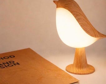 Lámpara de pájaro de madera – Lámpara de mesita de noche táctil inalámbrica con 3 modos de color – Bonita luz nocturna para niños y decoración de escritorio