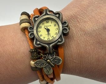Viser Quartz Analog Watch Boho Butterfly Charm Orange Leather Snap Clsure