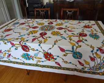 Quadratische Tischdecke mit klassischem türkischen Motiv auf weißem Hintergrund - Picknick- Sommer-Garten- Hochzeitsgeschenk- Geschenk zur Wohnungseinweihung-