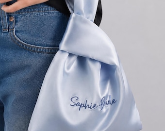 Bolso de satén personalizado con nudo, neceser bordado a medida para novia y damas de honor, regalo para la fiesta nupcial, regalo para la despedida de soltera.
