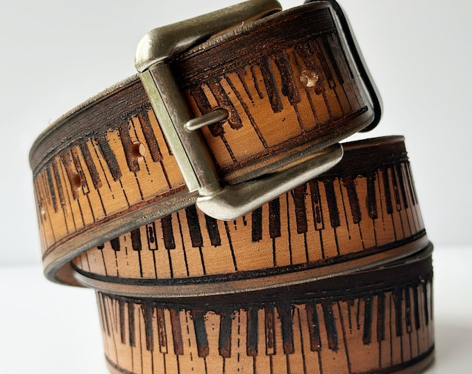 Featured listing image: Vintage Piano Belt