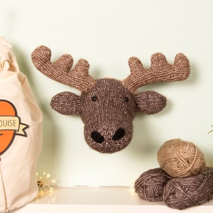 Mini Moose Head Knitting Kit image 1