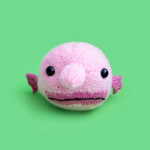 Octavia the Blobfish PDF Knitting Pattern image 4