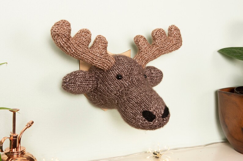 Mini Moose Head Knitting Kit image 9