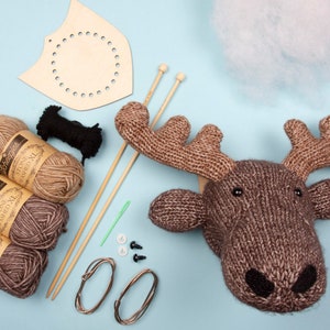 Mini Moose Head Knitting Kit image 2