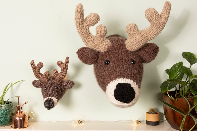 Giant Deer Head Knitting Kit image 9