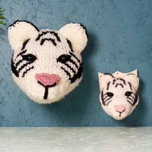 Mini Tiger Head Knitting Kit image 3