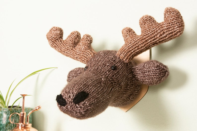 Mini Moose Head Knitting Kit image 8